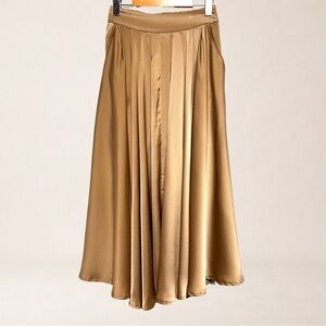 MABLE Satin Midi Skirt Champagne Minimalist Quiet Luxury Pockets